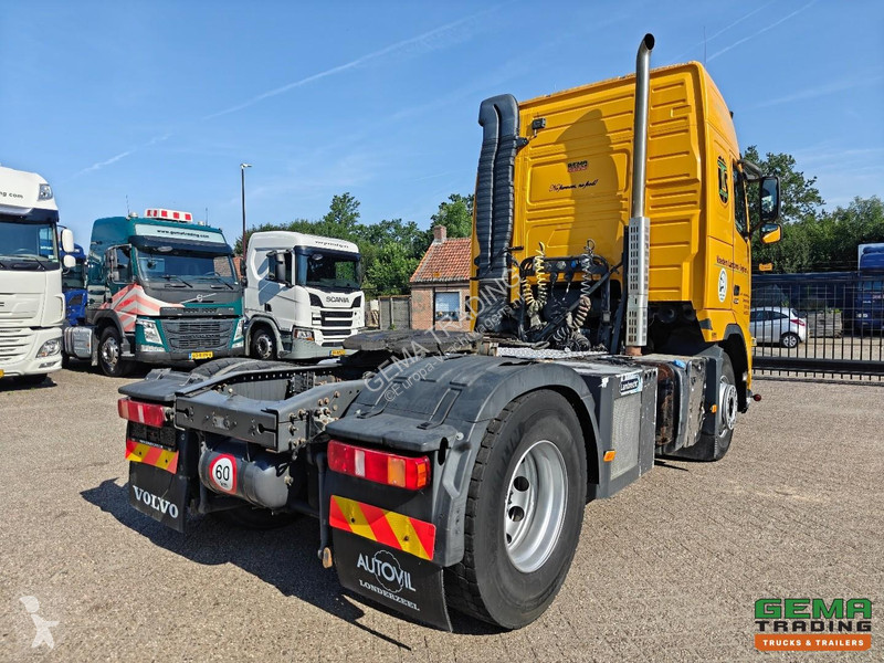 جرار Volvo 420 4x2 GlobeTrotter Euro5 -...