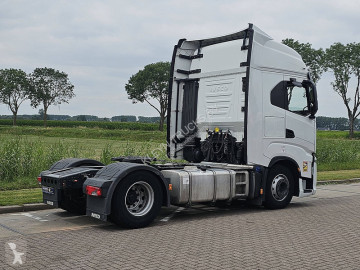 Влекач Iveco S-WAY AS440S49