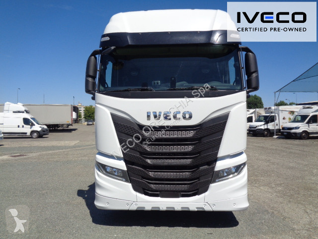 جرار Iveco X-WAY AS440X49T/P