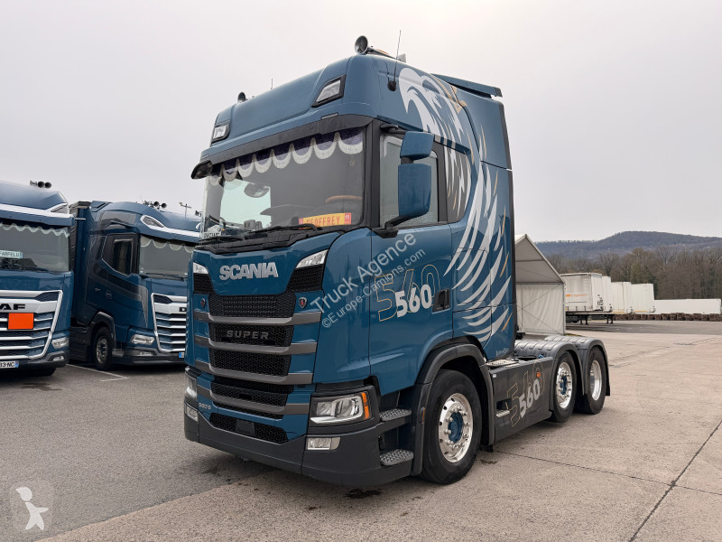 جرار Scania  560