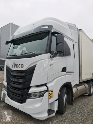 Tracteur Iveco