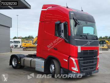 Влекач Volvo F6 FH 460 4X2 Mega XL 2x Tanks ACC Navi