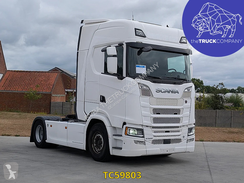 جرار Scania 520