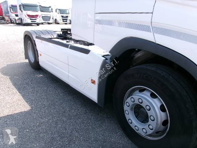 جرار Volvo