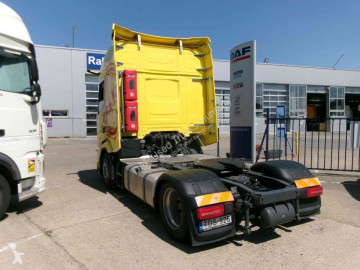 جرار DAF 480 XFn FT LOW DECK 4X2