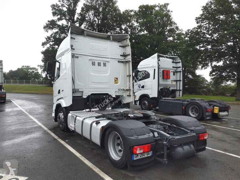 Tracteur DAF XFn  FT LOW DECK 4X2