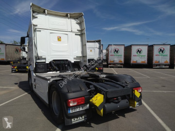 جرار DAF 480 XFn FT 4X2