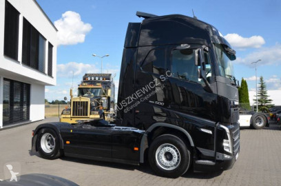 جرار Volvo