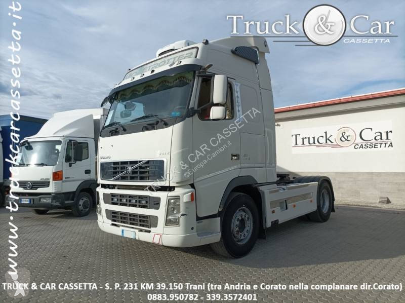 جرار Volvo