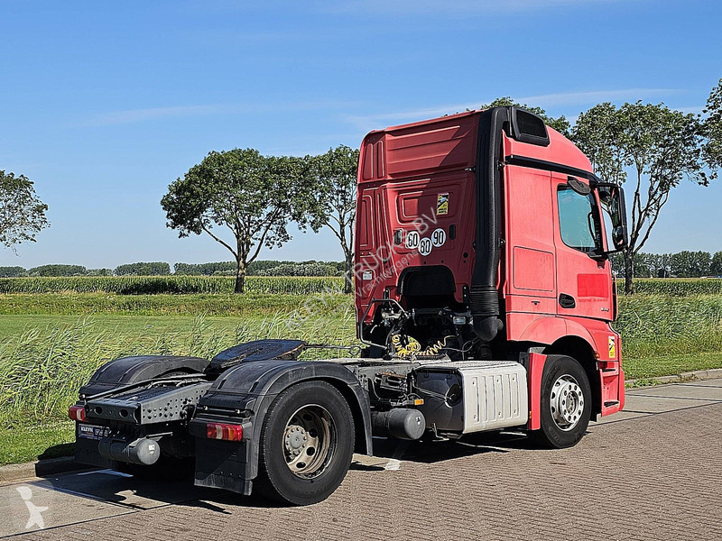 جرار Mercedes ACTROS 1845