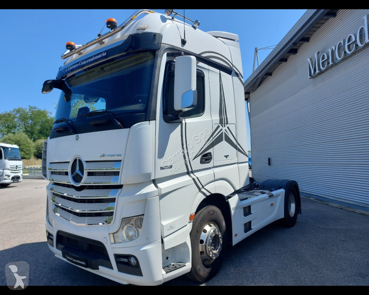 Traktor Mercedes 4 18 4x2