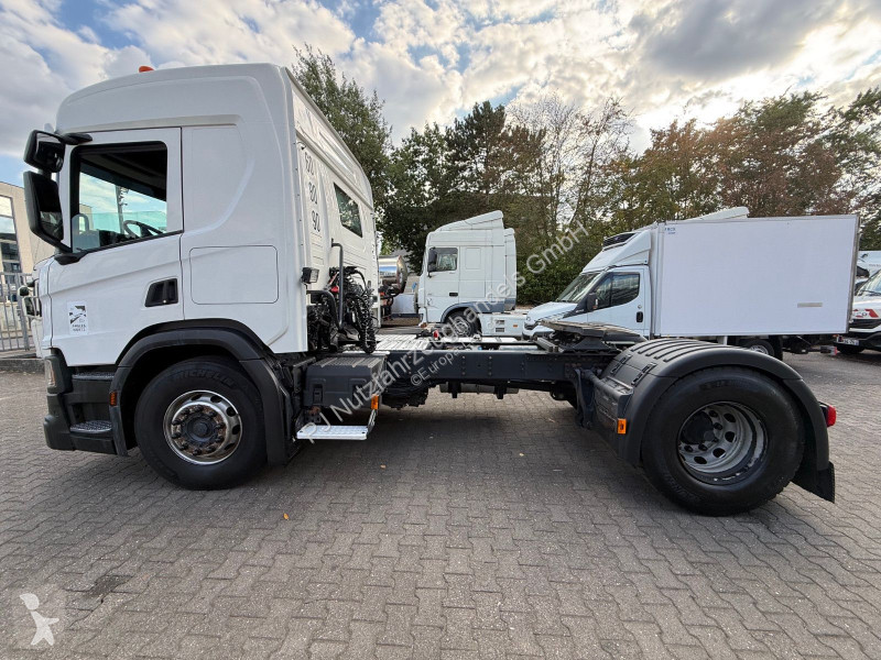 جرار Scania 450