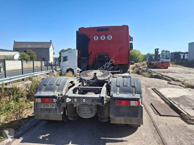 Cabeza tractora Renault