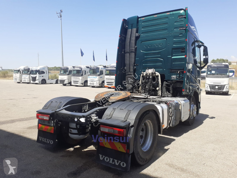 Cabeza tractora Volvo 4