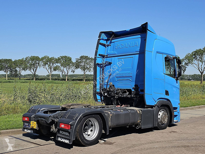 Cabeza tractora Scania spoilers