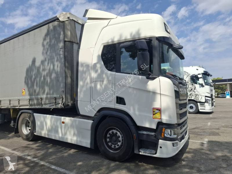 جرار Scania