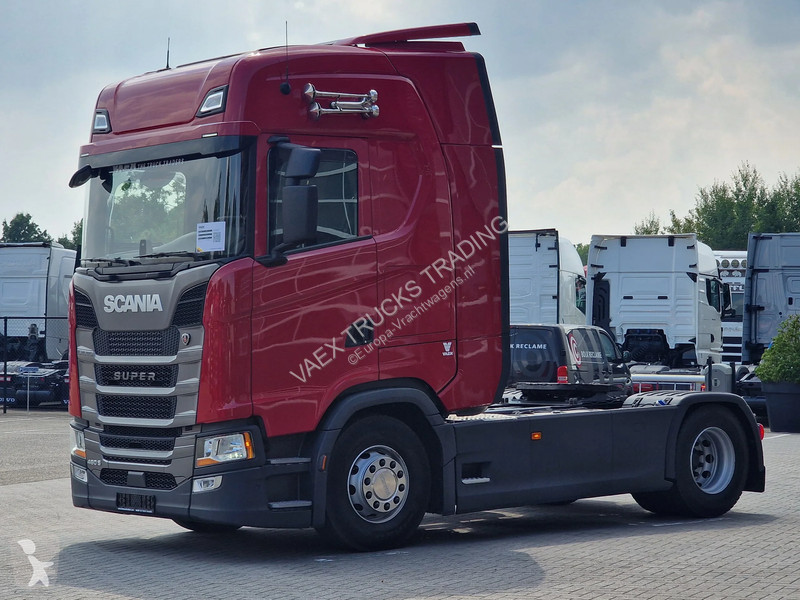 جرار Scania 460 4X2 - steel / air - retarder -...
