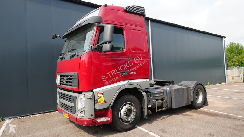Trattore Stradale Volvo 420 ADR tractor unit...
