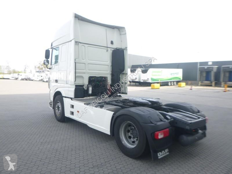 جرار DAF XF  FT 4X2