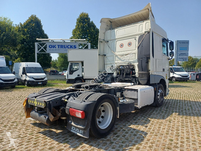 جرار DAF XF460