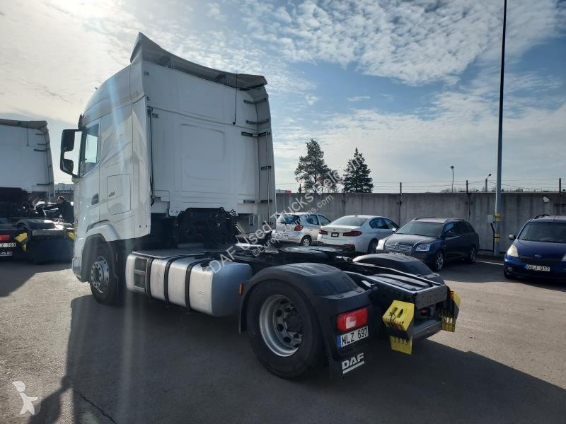 جرار DAF XG  FT 4X2