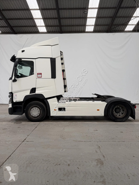 جرار Renault T460