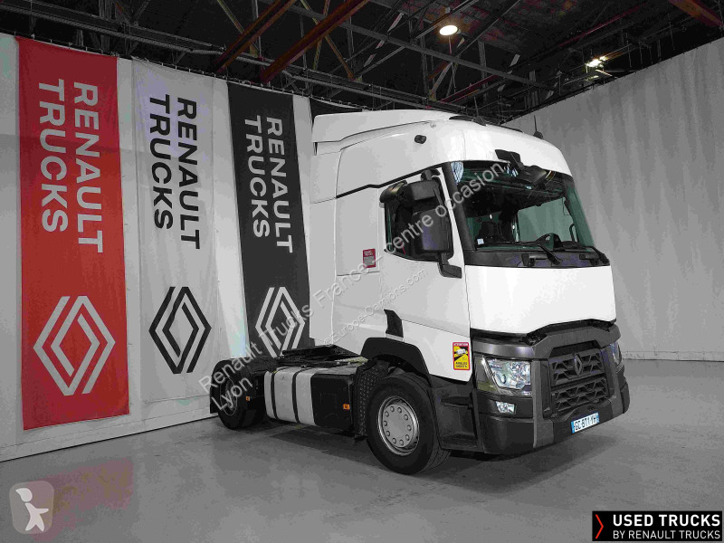Nyergesvontató Renault
