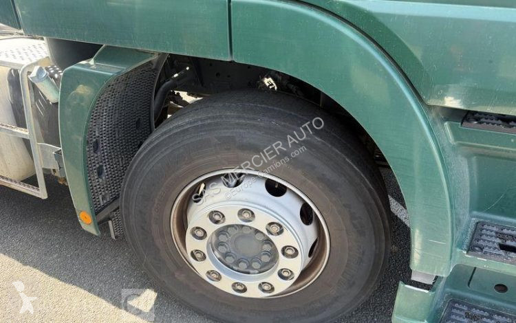 جرار Mercedes