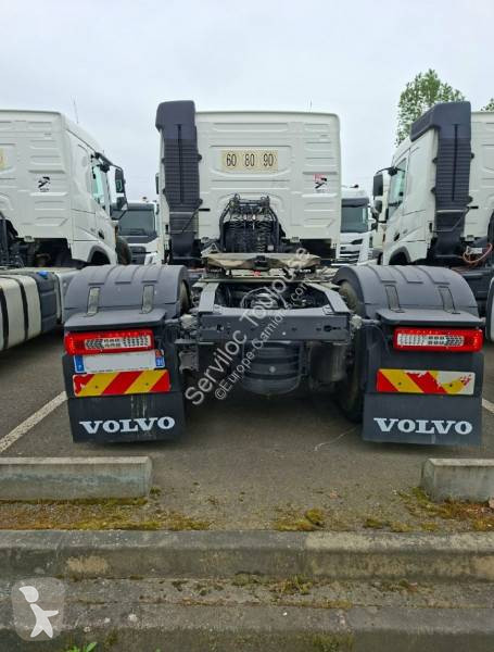 جرار Volvo