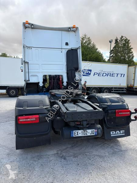 جرار DAF 530