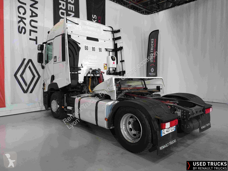 Nyergesvontató Renault