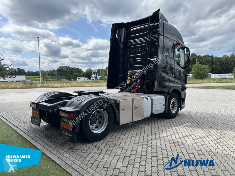 جرار Volvo 500 4x2 VDS + No TC
