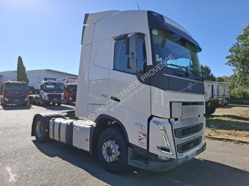 جرار Volvo 500