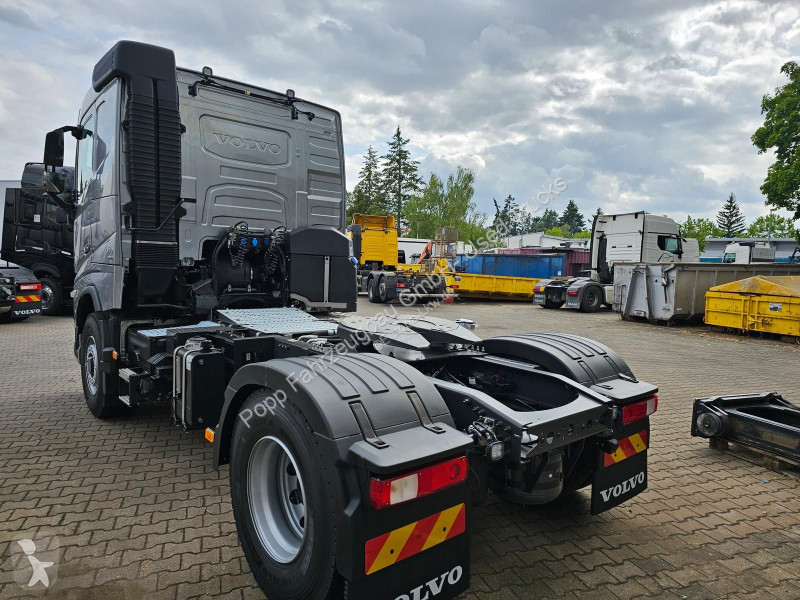 جرار Volvo 4x2 *X-Track, Hydraulik,1-Liege*