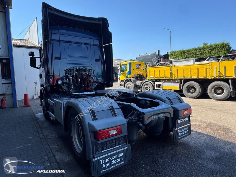 جرار Scania 410
