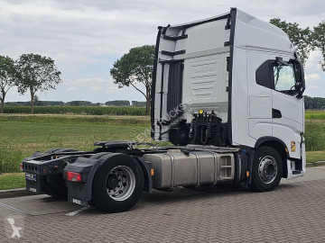 Влекач Iveco S-WAY AS440S49