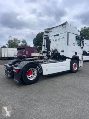 Tracteur Renault T-Series 520.19 DTI 13
