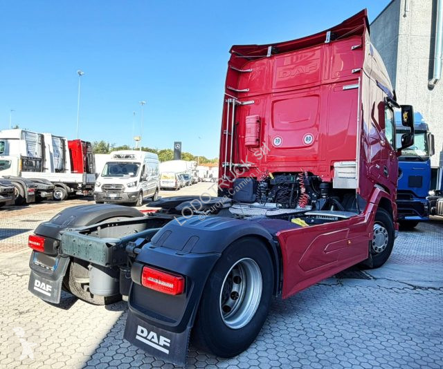Тягач DAF XF