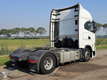 Влекач Iveco S-WAY AS440S49