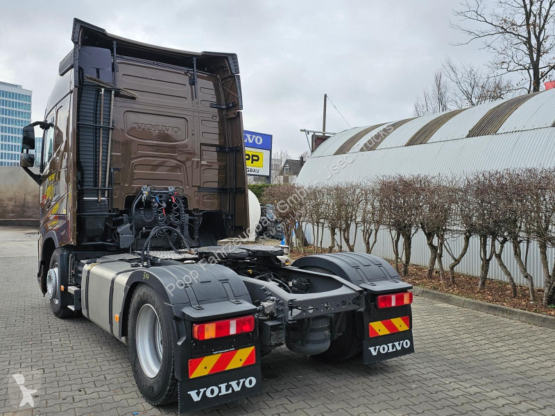 جرار Volvo FH 460 4x2...