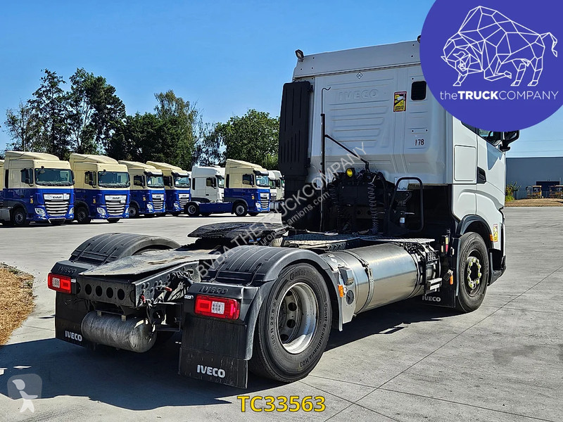 جرار Iveco S-Way 460
