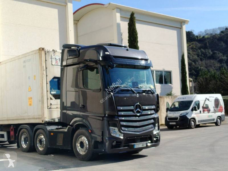 Traktor Mercedes