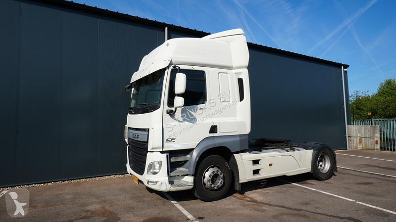جرار DAF 460 tractor unit