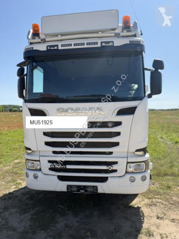 Влекач Scania