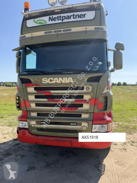 Влекач Scania R560