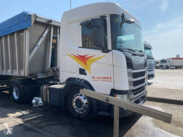 Влекач Scania R 450