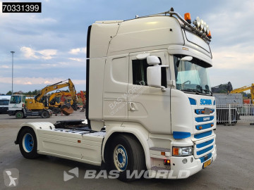 Влекач Scania