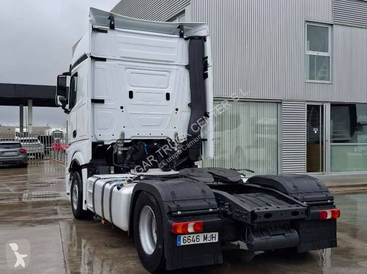 Traktor Mercedes