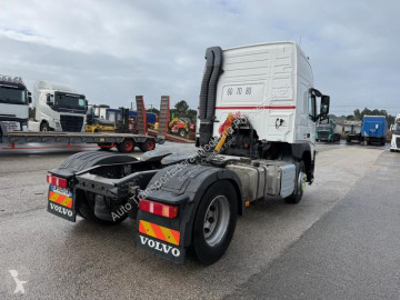 Влекач Volvo FM13 500