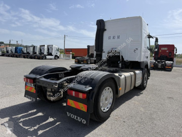 Влекач Volvo FMX 500